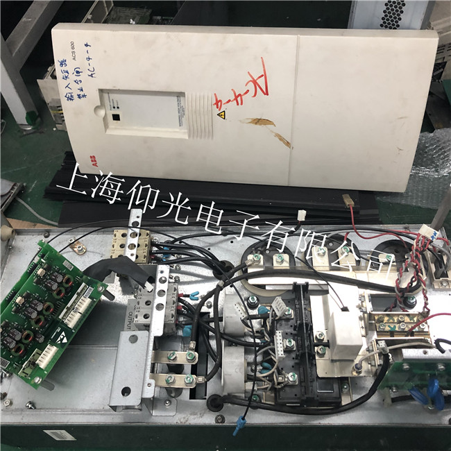  ABB׃�l��ACS800�����SHORT CIRCUIT ��EMP�S�޷���